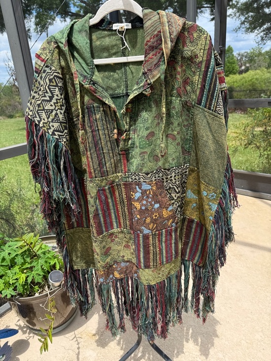 EARTHBOUND Tops - EARTHBOUND Green Multi Patchwork Fringe Hooded Pullover poncho XL/XXL